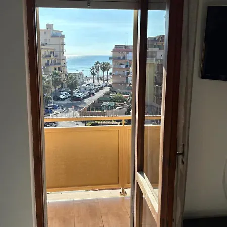Casa Valente Ladispoli
